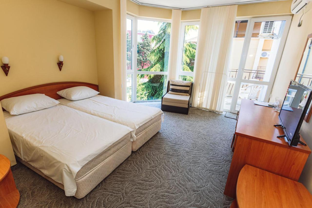 Hotel Dolphin Ravda Dış mekan fotoğraf