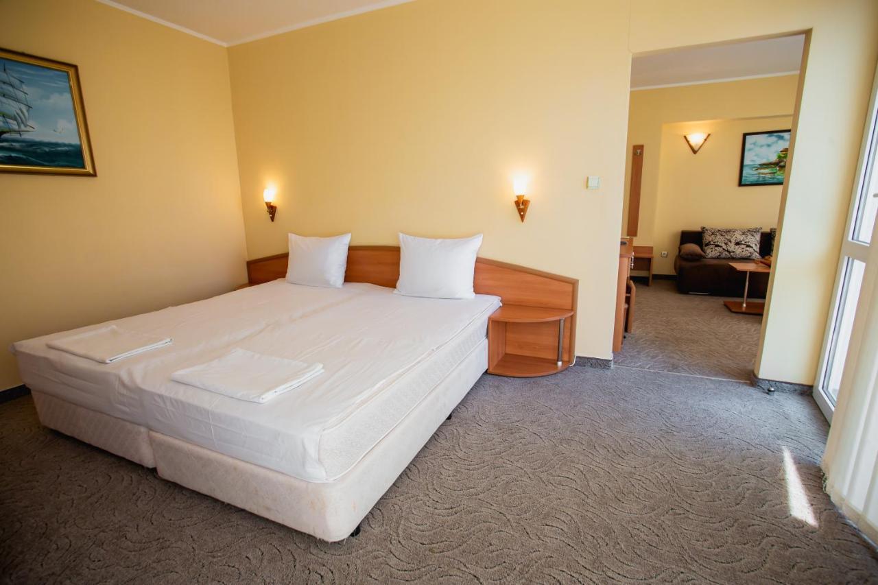 Hotel Dolphin Ravda Dış mekan fotoğraf